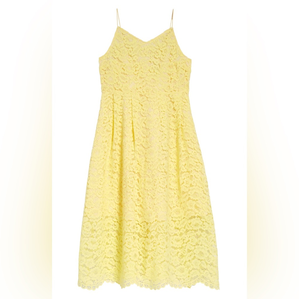 Beautiful lace midi dress for teens